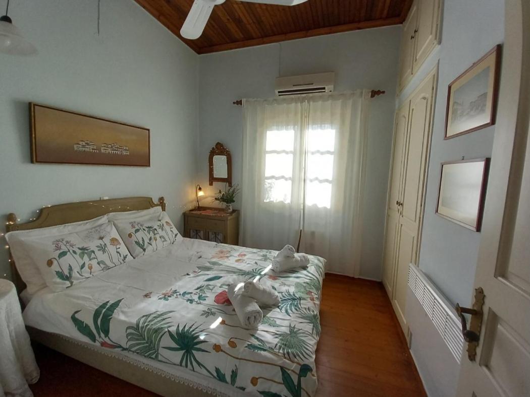 Aphrodite'S Coast Retreat House! Galaxidi Bagian luar foto