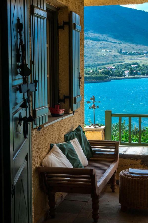 Aphrodite'S Coast Retreat House! Galaxidi Bagian luar foto